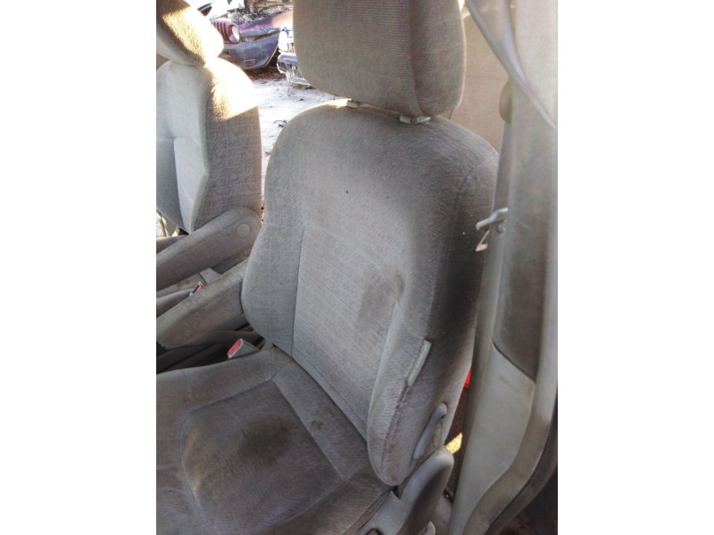 Recambio de asiento delantero izquierdo para hyundai trajet (fo) 2.0 crdi gls referencia OEM IAM   