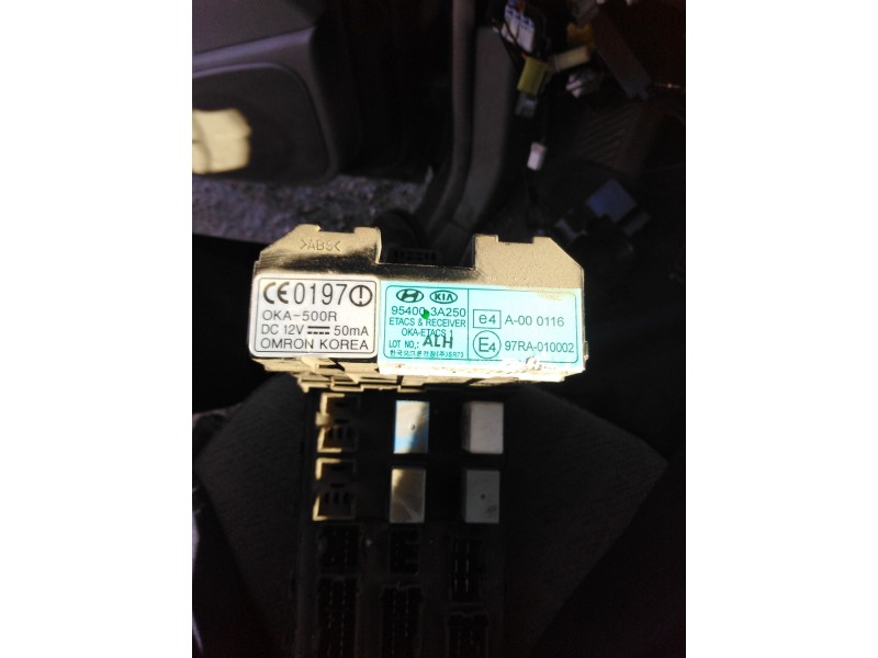 Recambio de caja reles / fusibles para hyundai trajet (fo) 2.0 crdi gls referencia OEM IAM 954003A250  