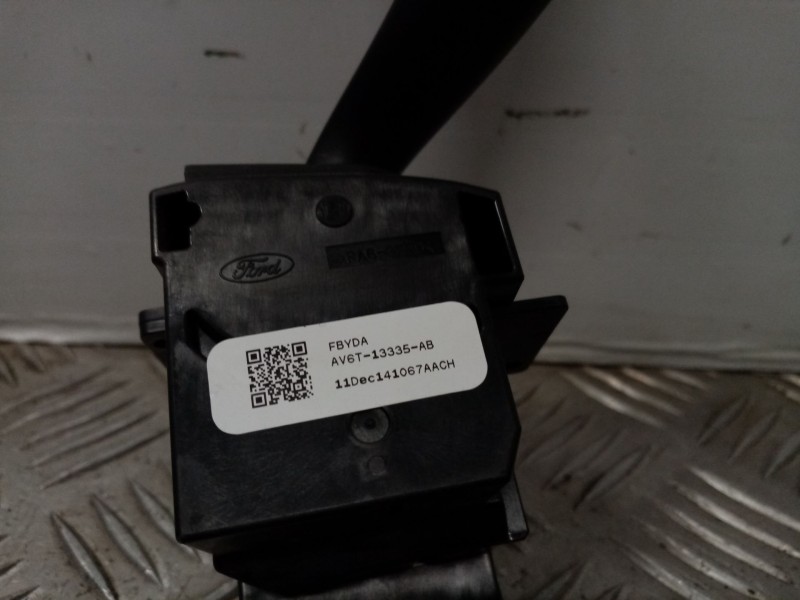 Recambio de mando intermitentes para ford focus lim. (cb8) referencia OEM IAM AV6T13335AB  