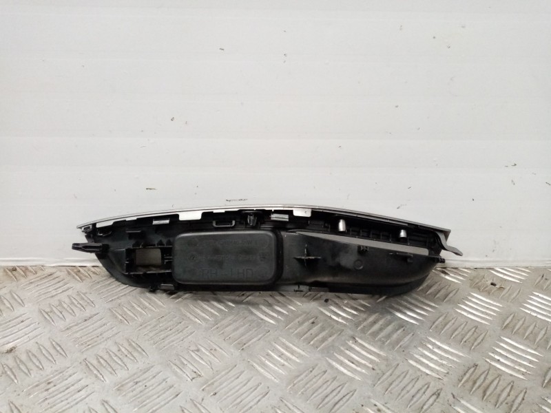 Recambio de asidero puerta delantera derecha para ford focus lim. (cb8) referencia OEM IAM BM51A240A40 BM51A240A40ADW 