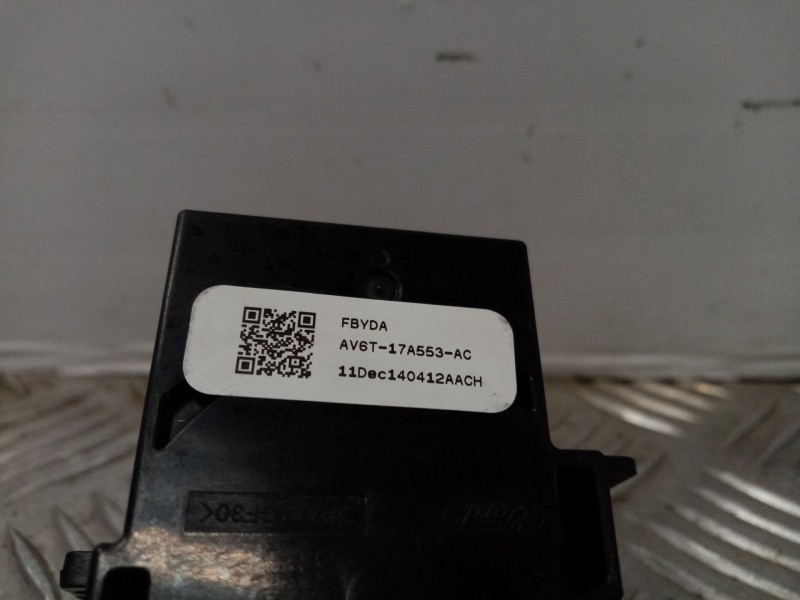 Recambio de mando limpia para ford focus lim. (cb8) referencia OEM IAM AV6T17A553AC  