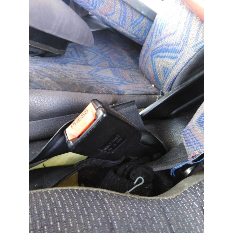Recambio de pretensor airbag izquierdo para nissan cabstar e bd30 referencia OEM IAM   
