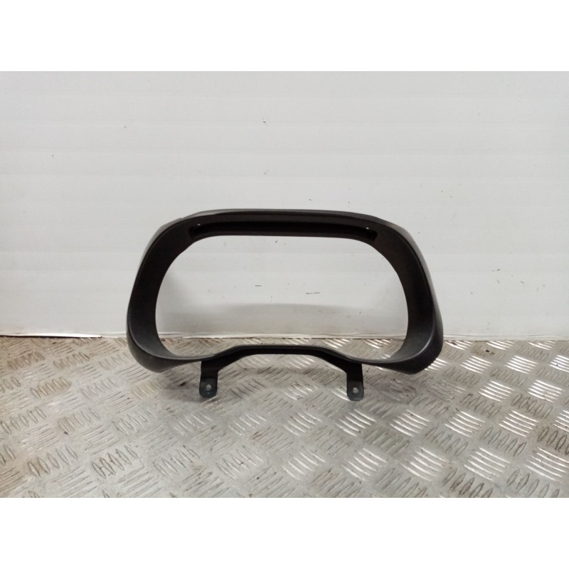 Recambio de mascara cuadro instrumentos para fiat grande punto (199) 1.3 16v jtd cat referencia OEM IAM 735355669  