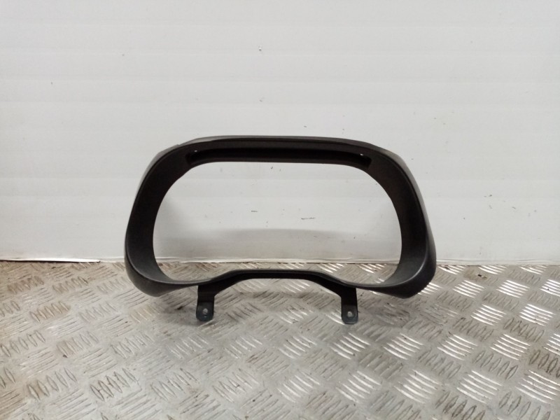 Recambio de mascara cuadro instrumentos para fiat grande punto (199) 1.3 16v jtd cat referencia OEM IAM 735355669  