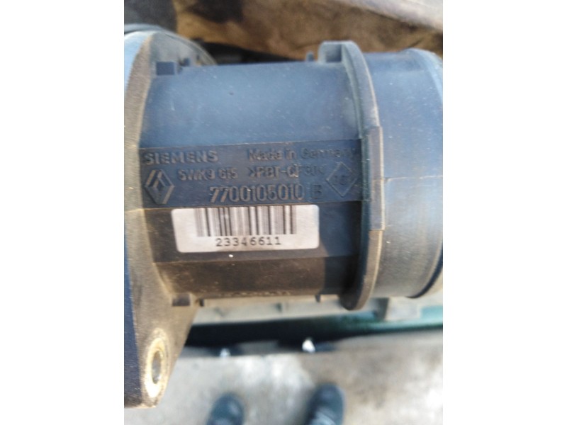 Recambio de caudalimetro para volvo v40 familiar 1.9 diesel referencia OEM IAM 7700105010B  