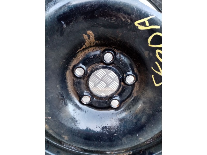 Recambio de llanta para seat leon (1m1) referencia OEM IAM    Recambio de llanta para seat leon (1m1) referencia OEM IAM