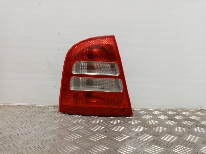 Recambio de piloto trasero izquierdo para skoda octavia berlina (1u2) ambiente referencia OEM IAM   