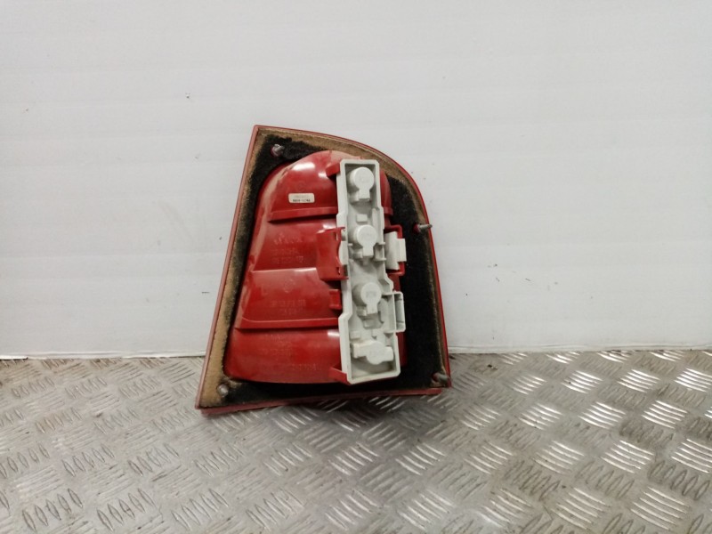 Recambio de piloto trasero izquierdo para skoda octavia berlina (1u2) ambiente referencia OEM IAM   