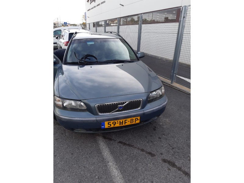 volvo v70 familiar del año 2000
