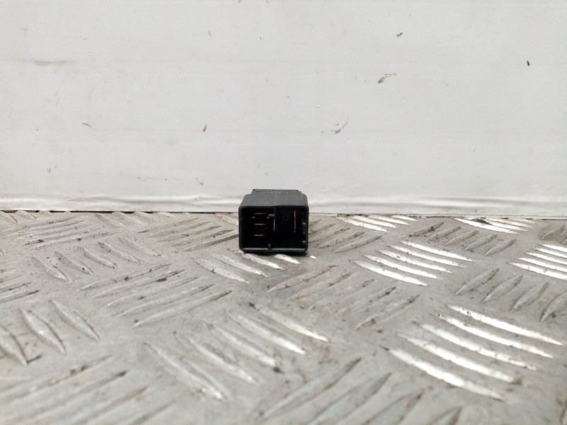 Recambio de rele para nissan primera berlina (p12) referencia OEM IAM   
