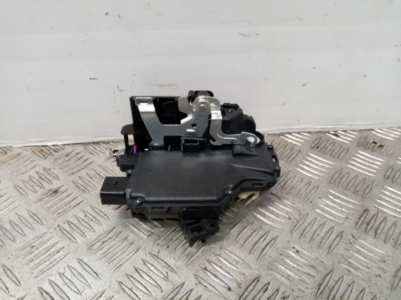 Recambio de cerradura puerta delantera derecha para seat ibiza (6l1) referencia OEM IAM 3B1837016BQ 6QD837016E 3B1837016CC