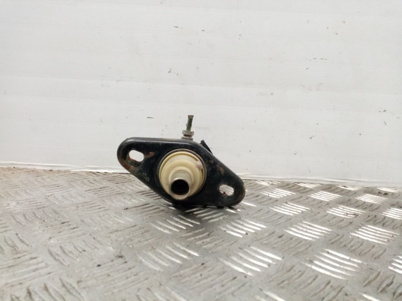 Recambio de bomba freno para land rover defender (ld) 2.5 tdi referencia OEM IAM STC441  