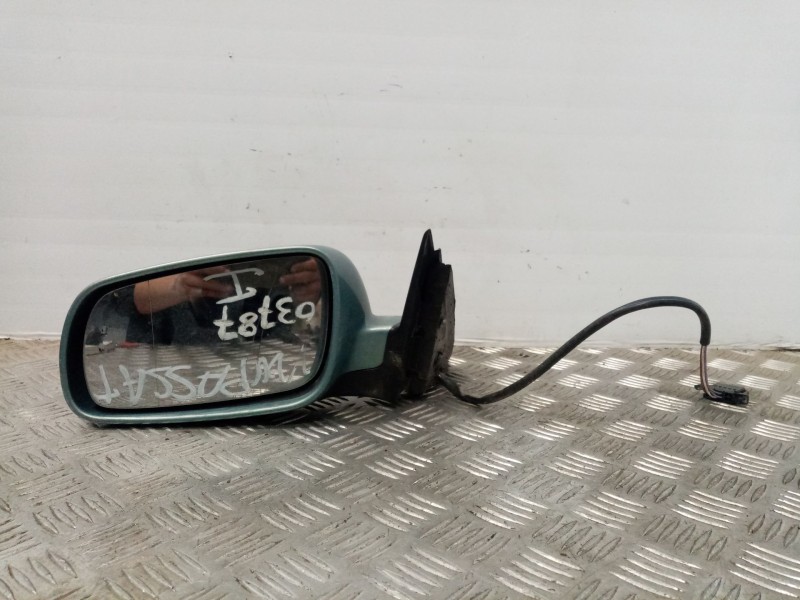Recambio de retrovisor izquierdo para volkswagen passat berlina (3b2) básico referencia OEM IAM NVE2311  