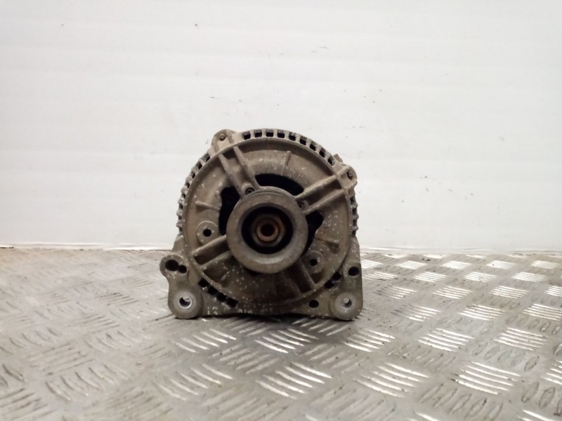 Recambio de alternador para volkswagen caravelle referencia OEM IAM   