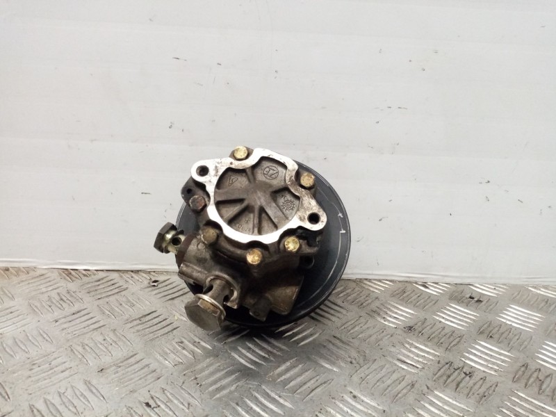 Recambio de bomba servodireccion para volkswagen caravelle referencia OEM IAM 044145157AX  