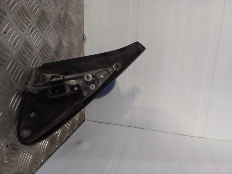 Recambio de retrovisor izquierdo para renault megane 1.6e referencia OEM IAM   