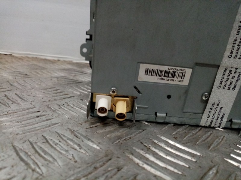 Recambio de sistema audio / radio cd para volkswagen passat berlina (3c2) referencia OEM IAM 1K0035186T  