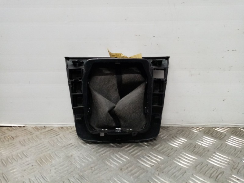 Recambio de guarnecidos palanca cambio para volkswagen passat berlina (3c2) referencia OEM IAM   