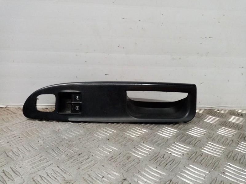 Recambio de mando elevalunas delantero izquierdo para volkswagen passat berlina (3c2) referencia OEM IAM   
