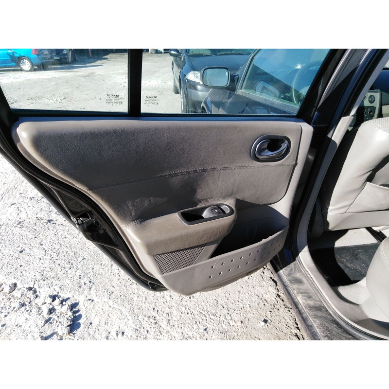 renault megane ii berlina 5p del año 2002