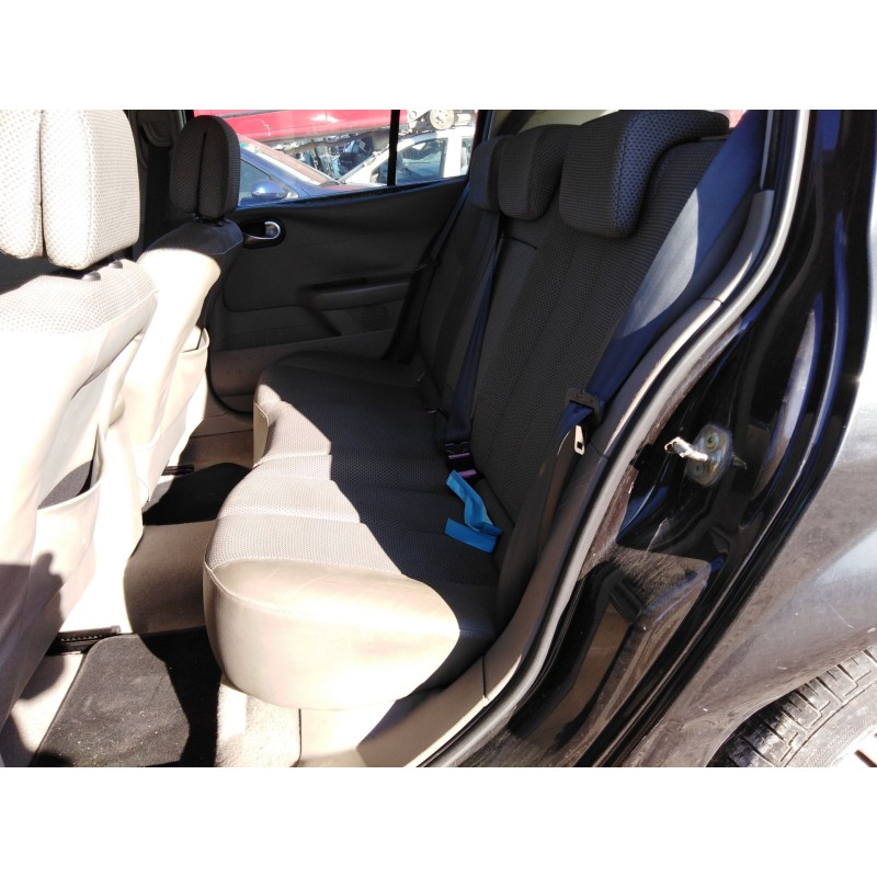 renault megane ii berlina 5p del año 2002