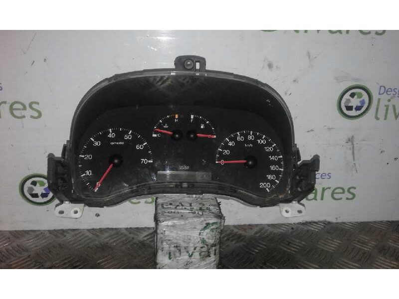 Recambio de cuadro instrumentos para fiat punto berlina (188)    |   0.99 - 0.02 | 1999 - 2002 referencia OEM IAM  2NXCFCEBC 