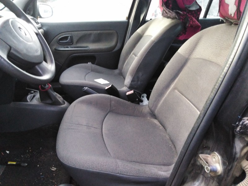 renault clio ii fase ii (b/cb0) del año 2001