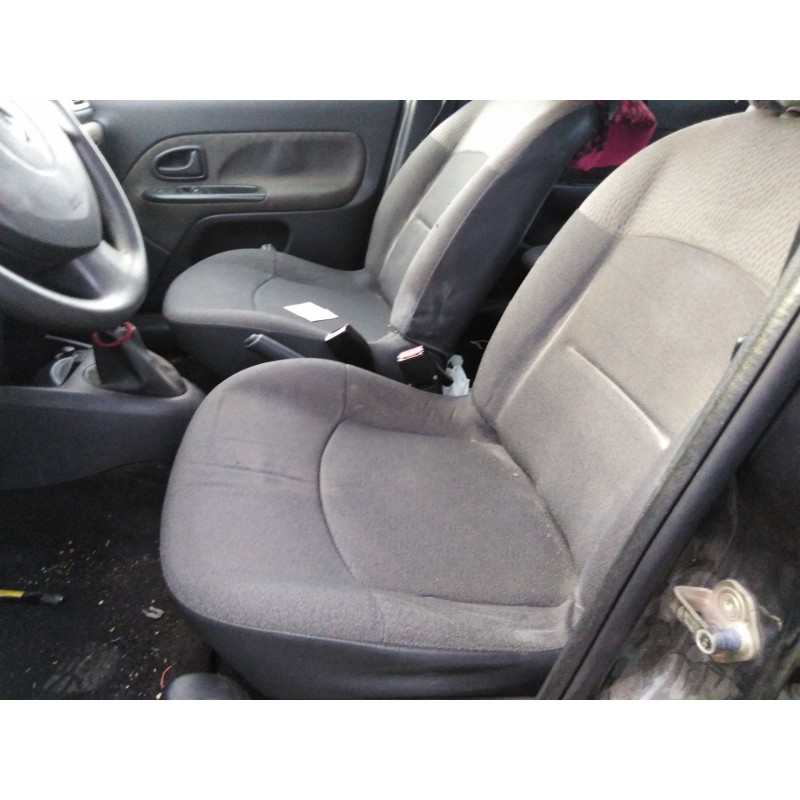 renault clio ii fase ii (b/cb0) del año 2001