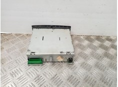 Recambio de sistema audio / radio cd para renault megane ii berlina 5p referencia OEM IAM    2