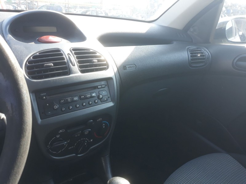 peugeot 206 berlina del año 1998 peugeot 206 berlina del año 1998