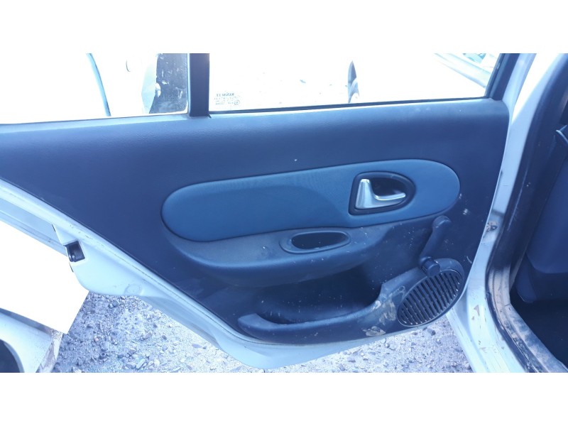 renault clio ii fase ii (b/cb0) del año 2001 renault clio ii fase ii (b/cb0) del año 2001