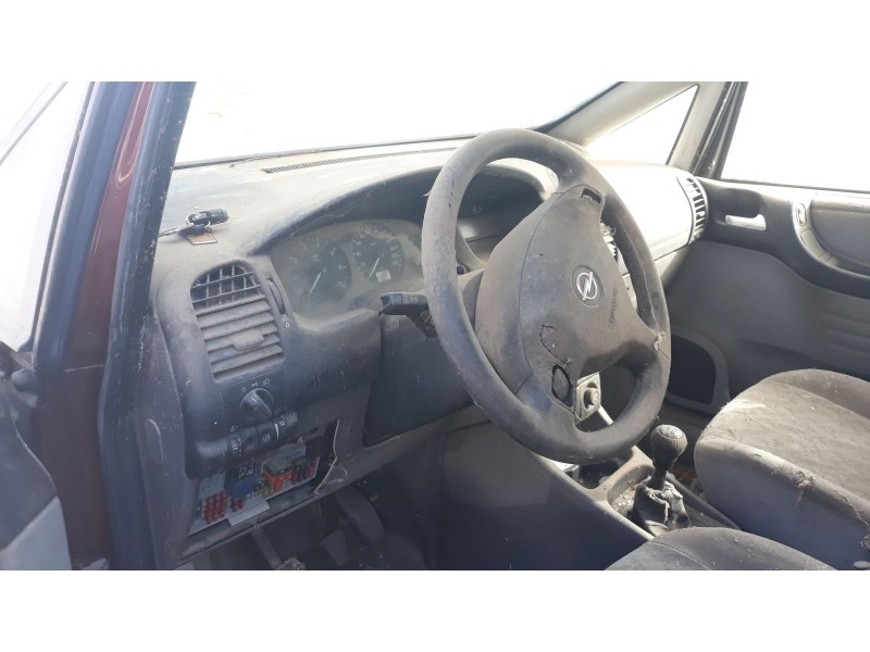 opel zafira a del año 1999
