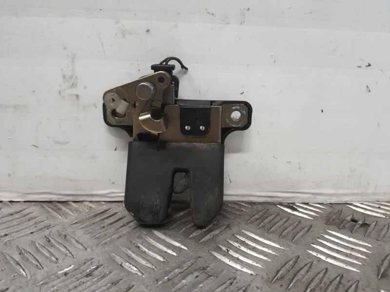 Recambio de cerradura maletero / porton para volkswagen passat berlina (3b2) básico referencia OEM IAM 3B5827505M  