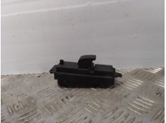 Recambio de mando elevalunas trasero derecho para mazda 3 berlina (bk) referencia OEM IAM 03123120  