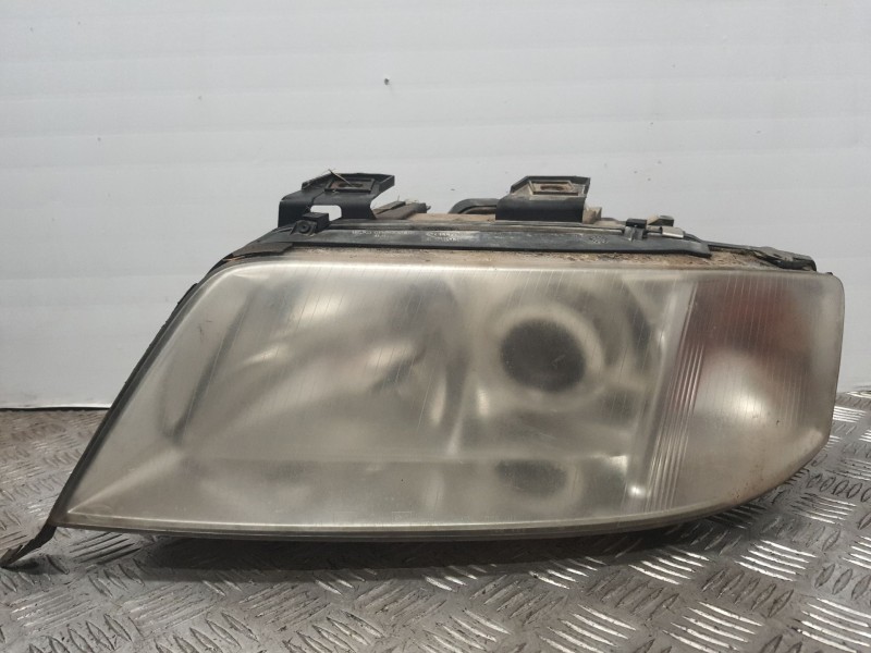 Recambio de faro izquierdo para audi a6 berlina (4b2) 2.5 tdi referencia OEM IAM 4B0941029K  
