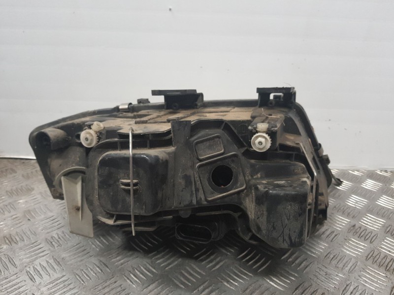 Recambio de faro izquierdo para audi a6 berlina (4b2) 2.5 tdi referencia OEM IAM 4B0941029K  