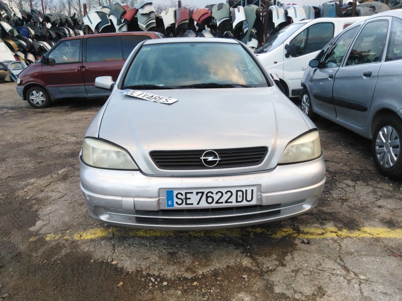 opel astra g berlina del año 1998