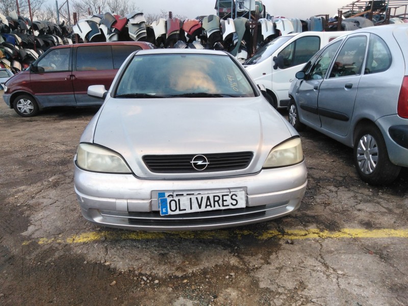opel astra g berlina del año 1998