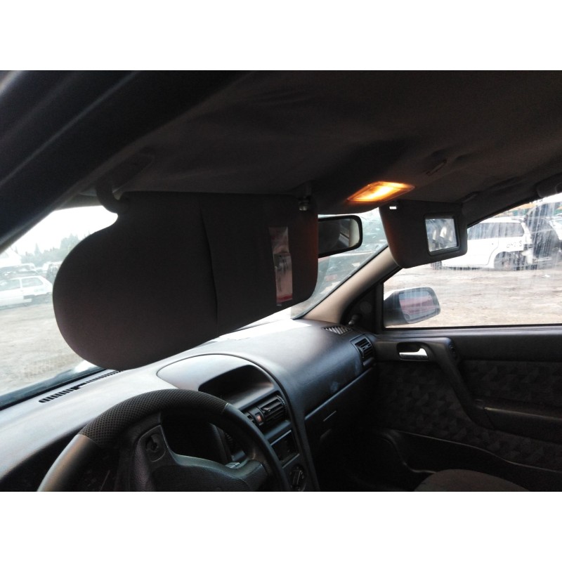 opel astra g berlina del año 1998