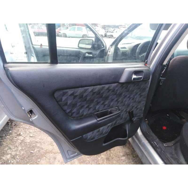 opel astra g berlina del año 1998