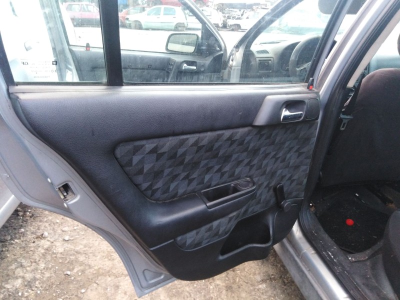 opel astra g berlina del año 1998