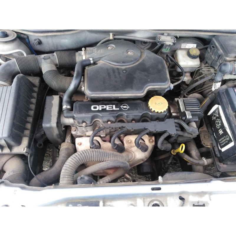 opel astra g berlina del año 1998