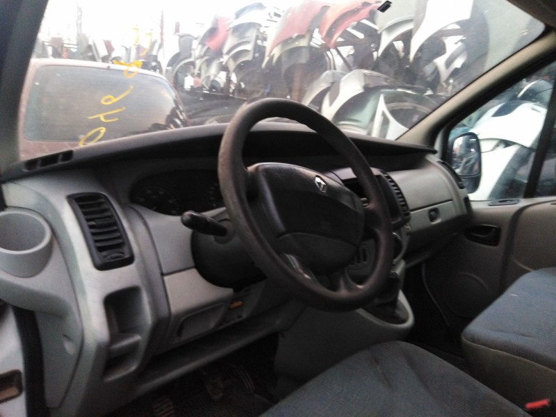 renault trafic combi (ab 4.01) del año 2001
