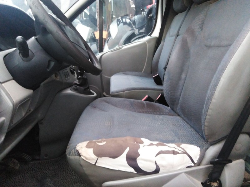 renault trafic combi (ab 4.01) del año 2001