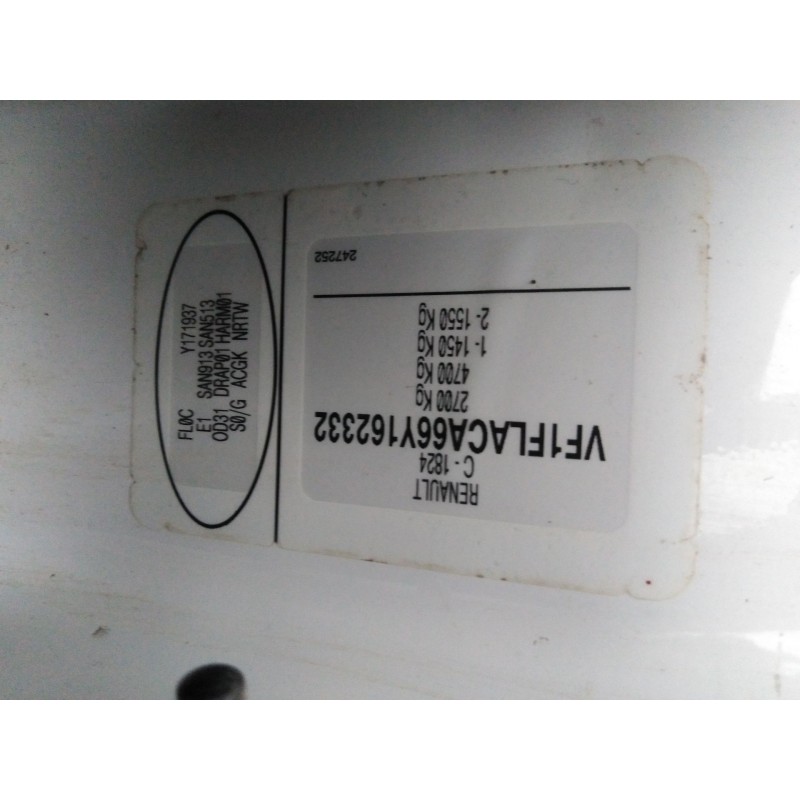 renault trafic combi (ab 4.01) del año 2001