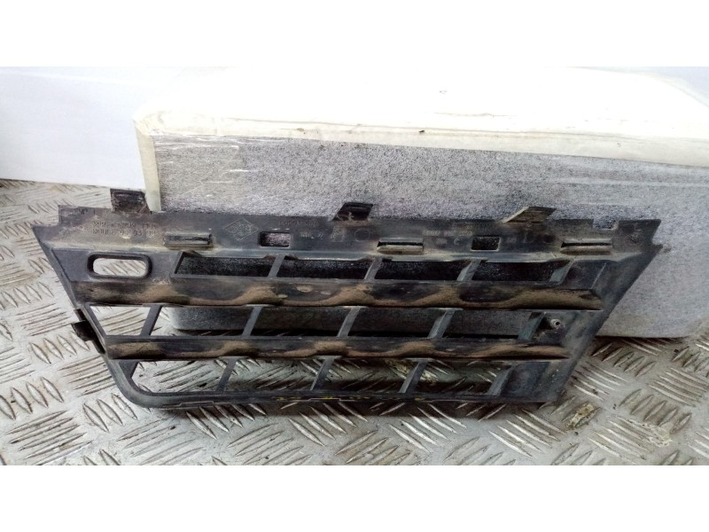 Recambio de rejilla delantera izquierda para  referencia OEM IAM   