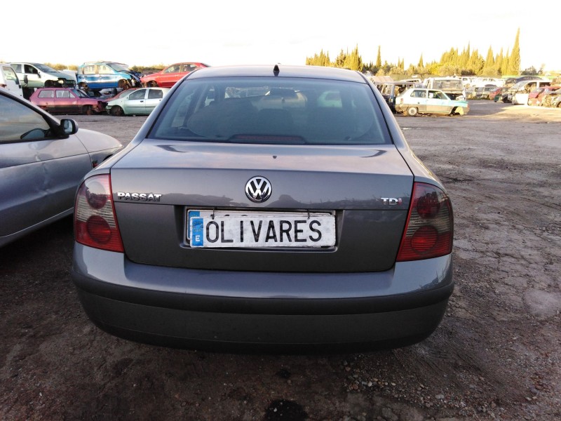 volkswagen passat berlina (3b3) del año 2000