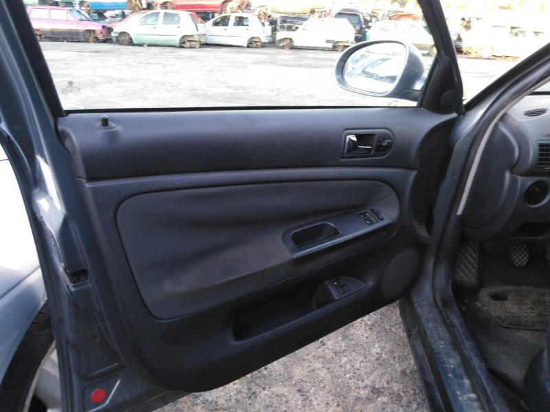 volkswagen passat berlina (3b3) del año 2000