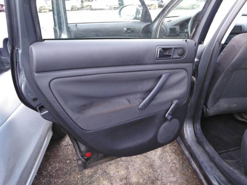 volkswagen passat berlina (3b3) del año 2000