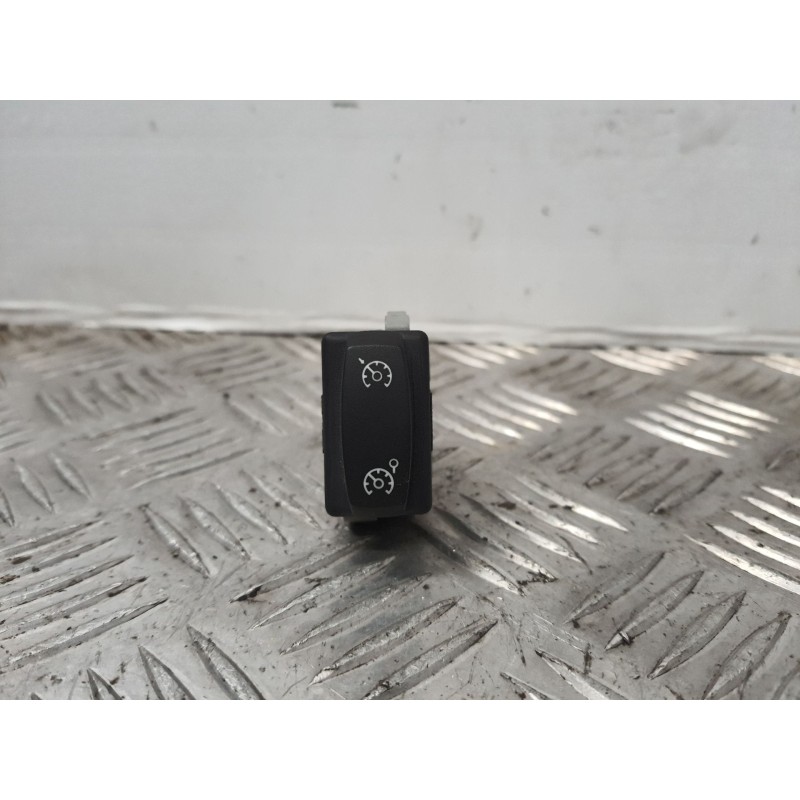 Recambio de mando control velocidad para renault megane ii berlina 5p referencia OEM IAM 107841C 2808201 